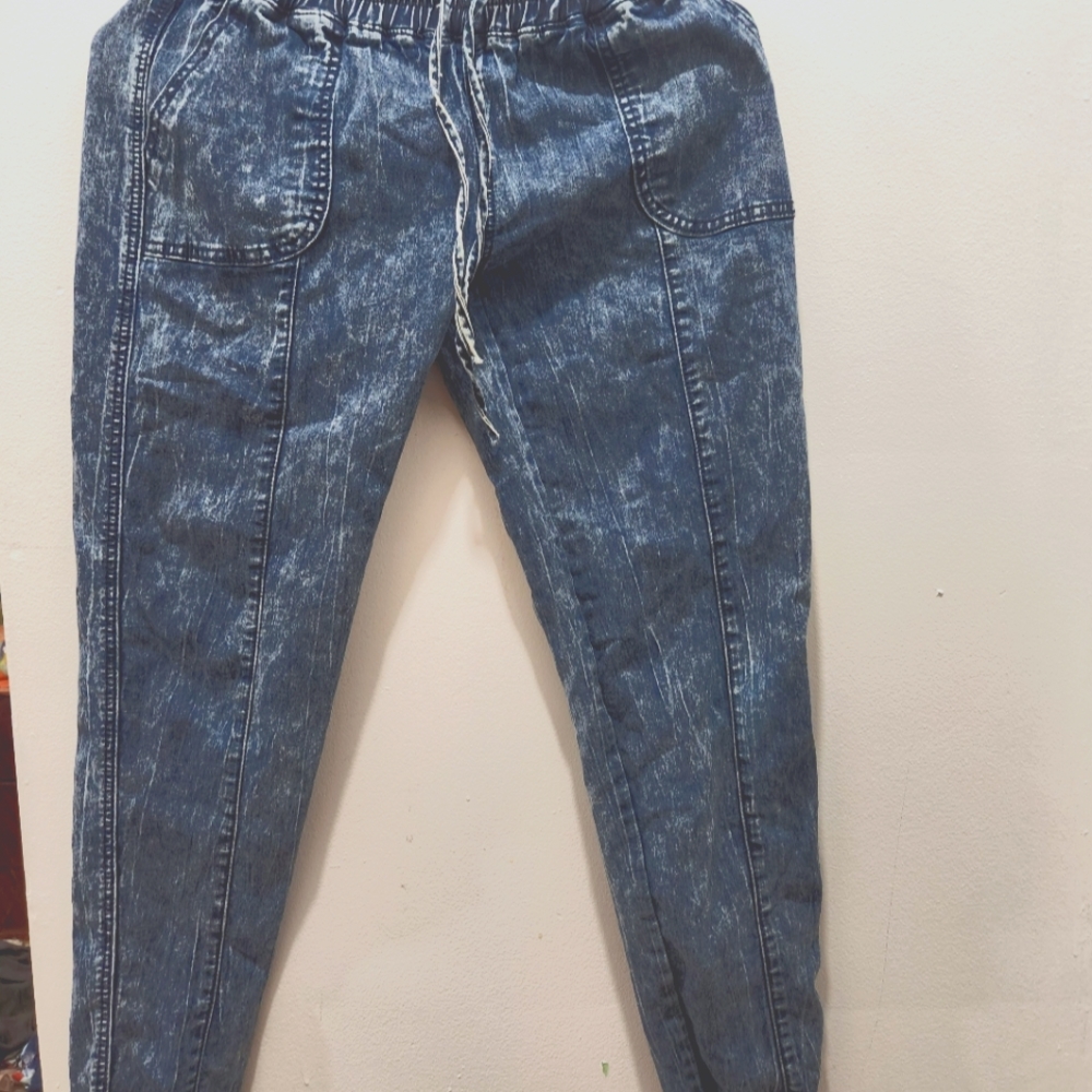 Jean 👖 - Picture 2 of 2